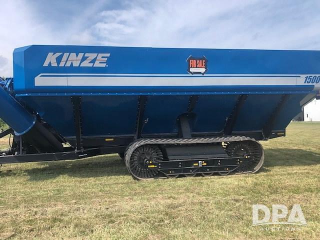 Image of Kinze 1500 Image 1