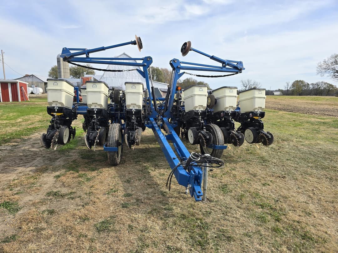 Image of Kinze 3200 Primary image