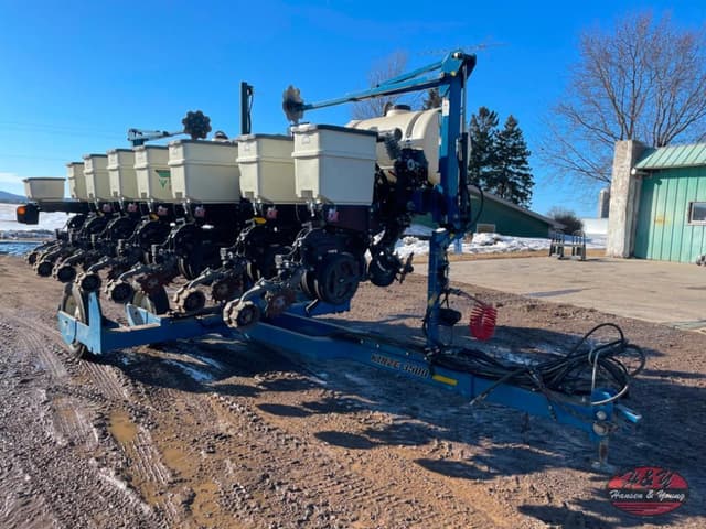 Image of Kinze 3500 equipment image 1