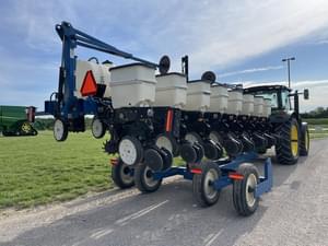 2013 Kinze 3500 Image