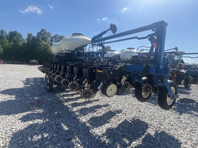 Image of Kinze 3600ASD equipment image 4