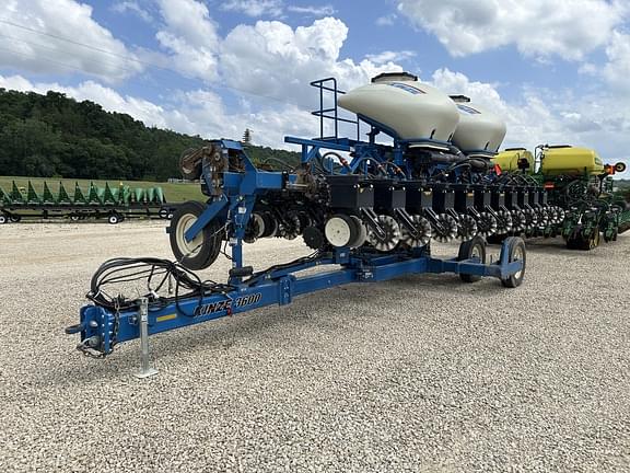 Image of Kinze 3600 Primary image