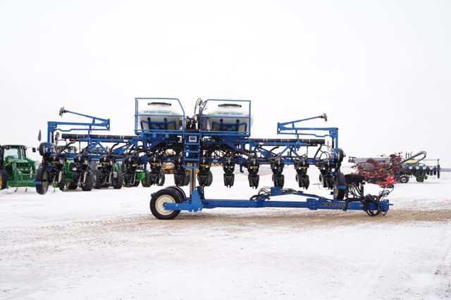 Image of Kinze 3600ASD equipment image 3