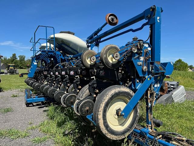 Image of Kinze 3600ASD equipment image 2