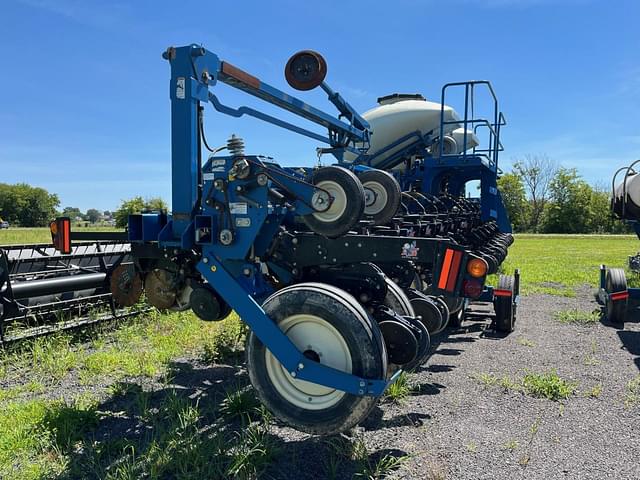 Image of Kinze 3600ASD equipment image 1