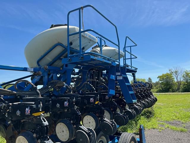 Image of Kinze 3600ASD equipment image 4