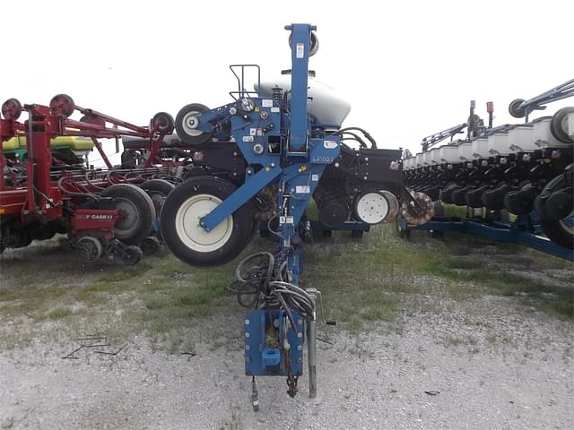 Image of Kinze 3600ASD equipment image 1