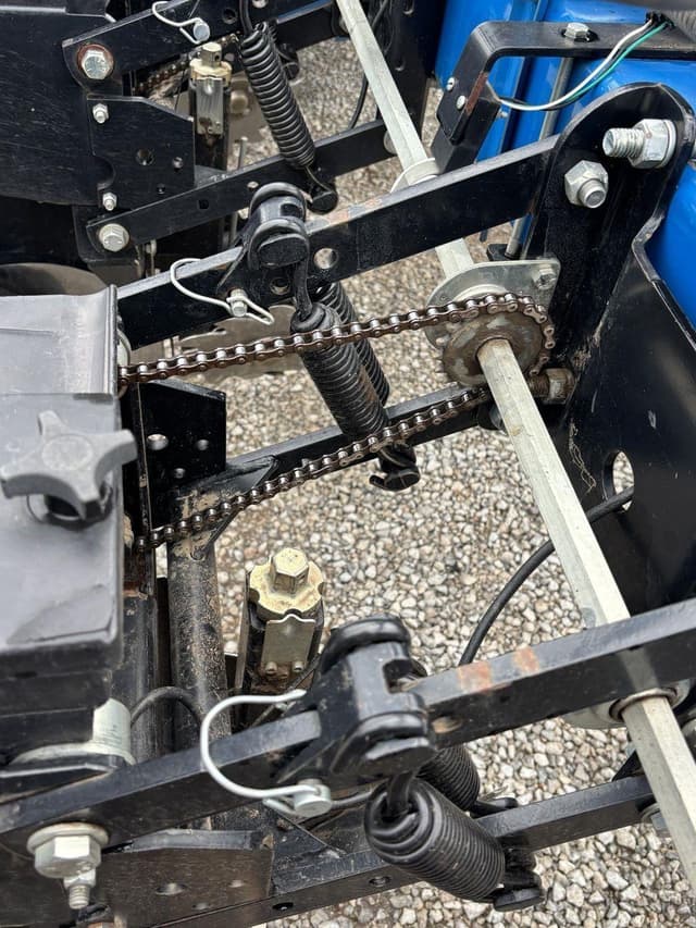 Image of Kinze 3600ASD equipment image 3