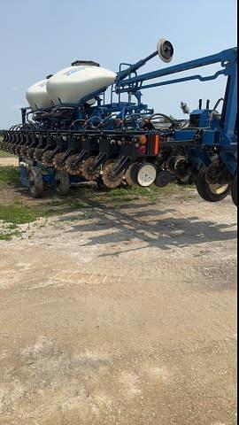 Image of Kinze 3600ASD equipment image 4