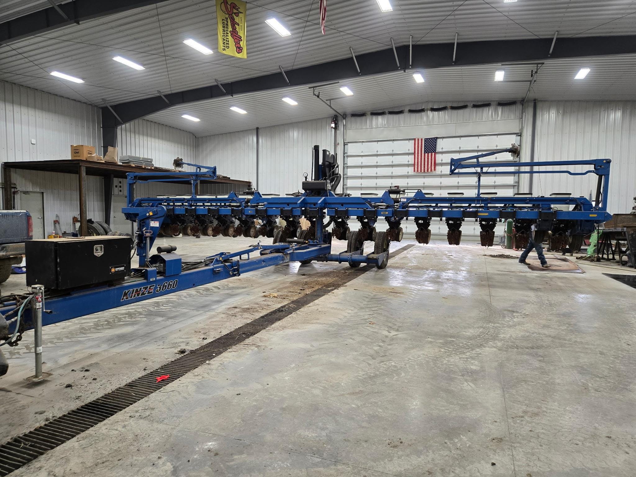 2013 Kinze 3660 Equipment Image0