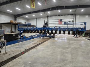 2013 Kinze 3660 Image