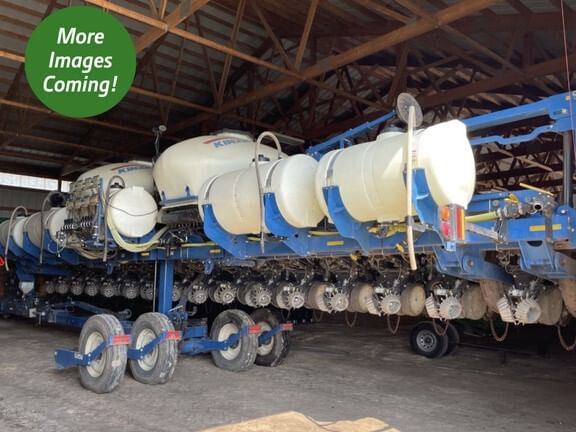 2013 Kinze 3660 Equipment Image0