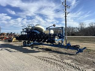 2013 Kinze 3660 Equipment Image0