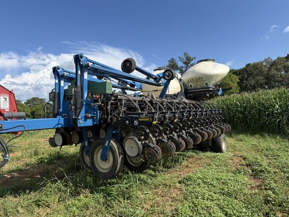 Image of Kinze 3700 Primary image
