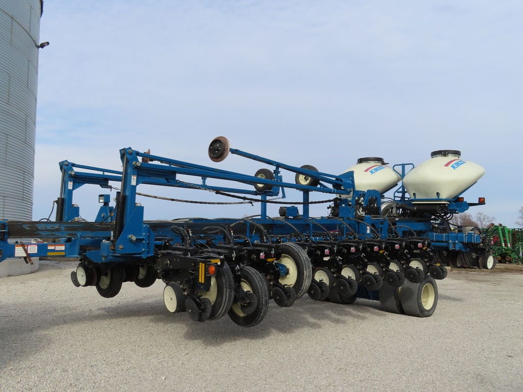 Main image Kinze 3800