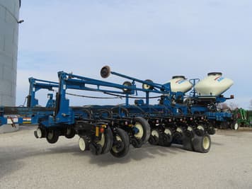 Main image Kinze 3800