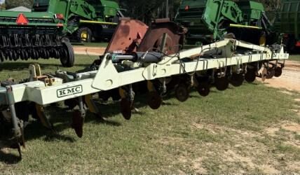 2013 KMC Undetermined Equipment Image0