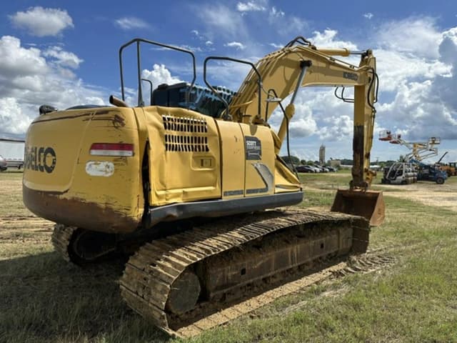 Image of Kobelco SK210LC-9 equipment image 4