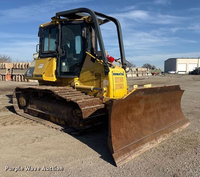 Image of Komatsu D51PXI-22 equipment image 2