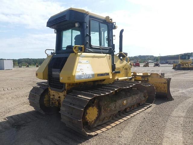 Image of Komatsu D51PX-22 equipment image 2