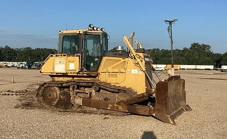 Image of Komatsu D65EX-17 equipment image 1