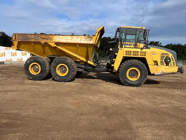 Image of Komatsu HM300-3 equipment image 3