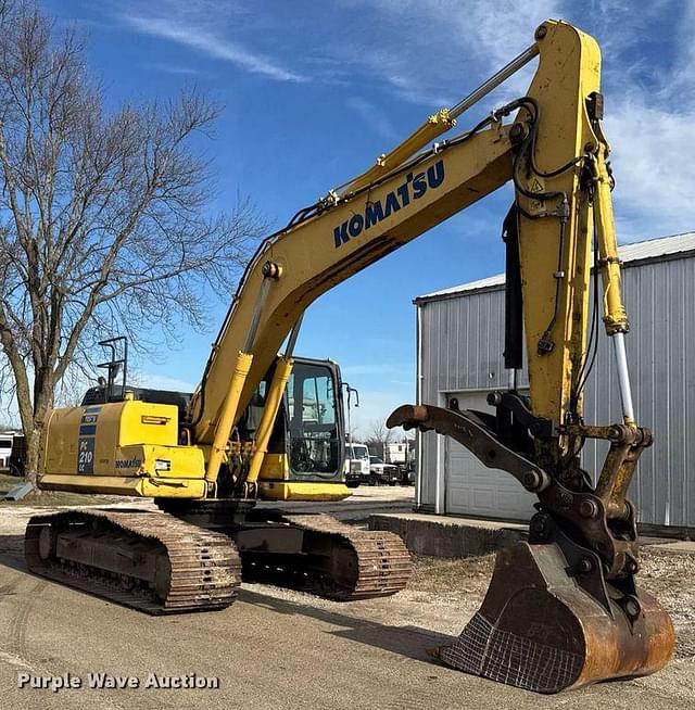 Image of Komatsu PC210LC-10 equipment image 2