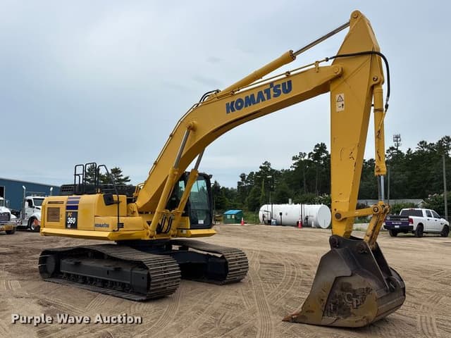 Image of Komatsu PC360LC-10 equipment image 2
