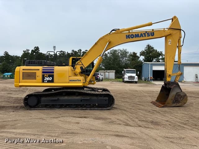 Image of Komatsu PC360LC-10 equipment image 3