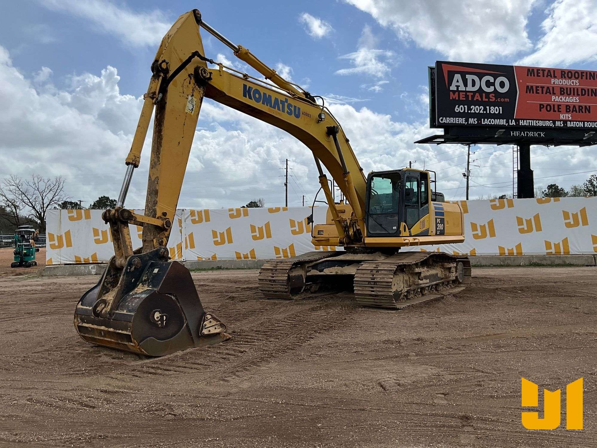 2013 Komatsu PC390LC Equipment Image0