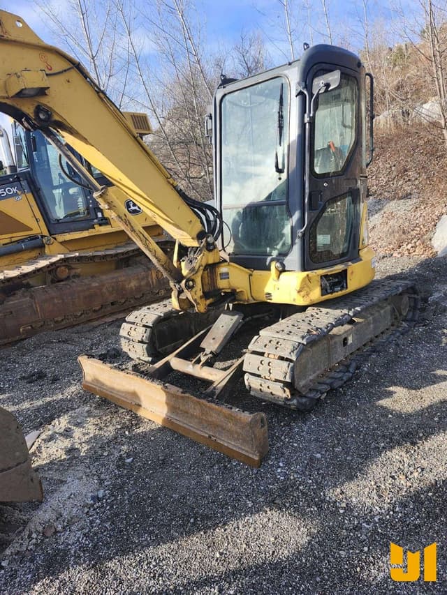 Image of Komatsu PC45MR-3 equipment image 2