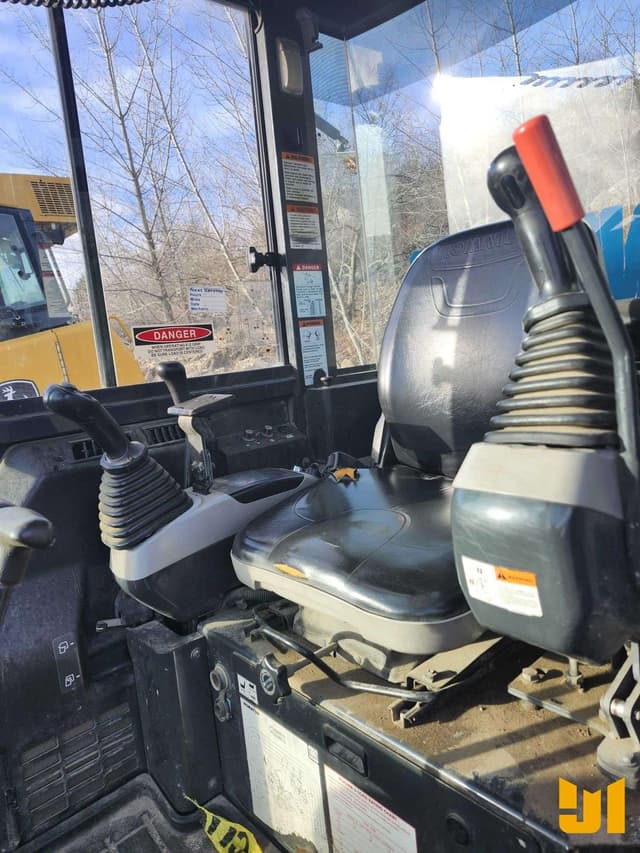 Image of Komatsu PC45MR-3 equipment image 4