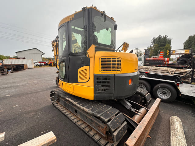 Image of Komatsu PC88MR-8 equipment image 2