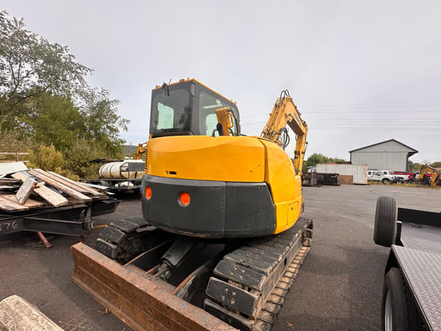 Image of Komatsu PC88MR-8 equipment image 3