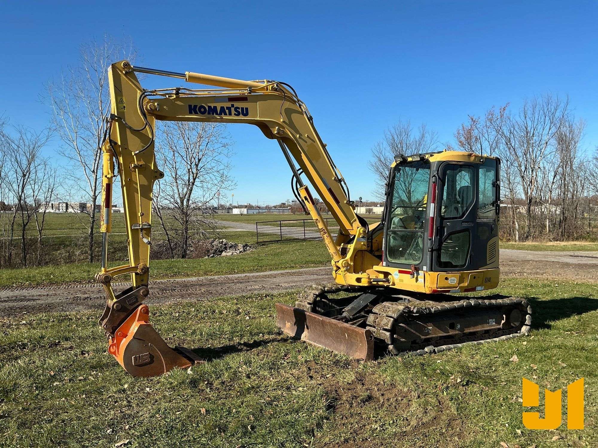 2013 Komatsu PC88MR-8 Equipment Image0