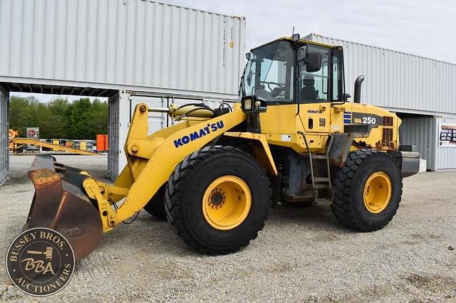 Image of Komatsu WA250 equipment image 3