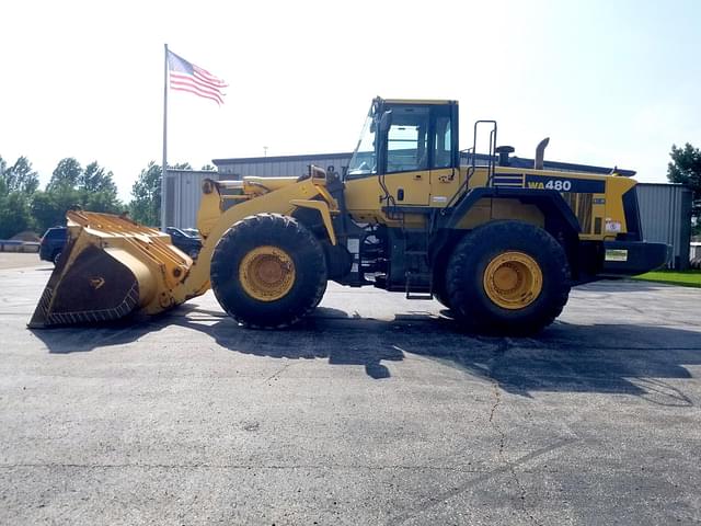 Image of Komatsu WA480-6 equipment image 1