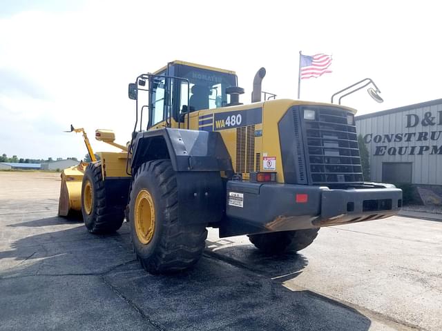 Image of Komatsu WA480-6 equipment image 2