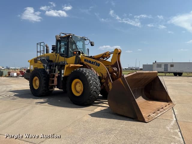 Image of Komatsu WA500-7 equipment image 2