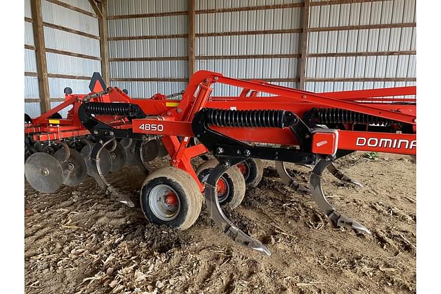 Image of Kuhn Krause Dominator 4850 equipment image 4