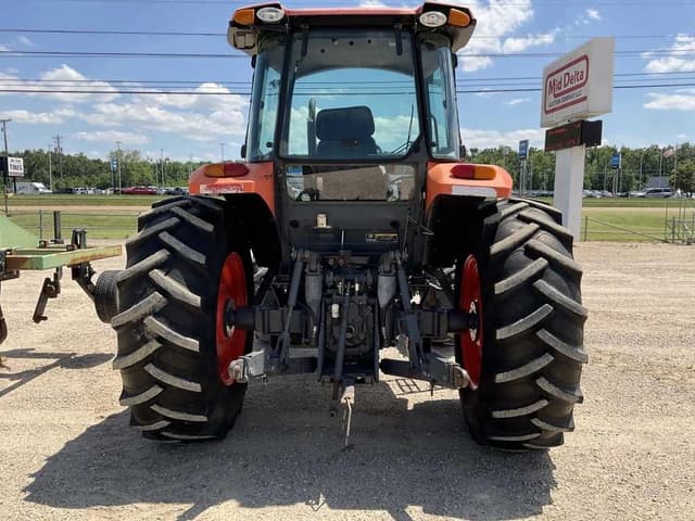 Image of Kubota M8560 equipment image 4