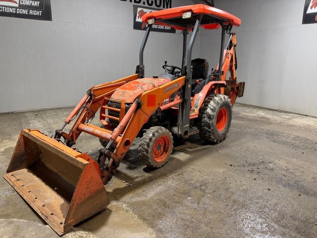 Image of Kubota B26 equipment image 1