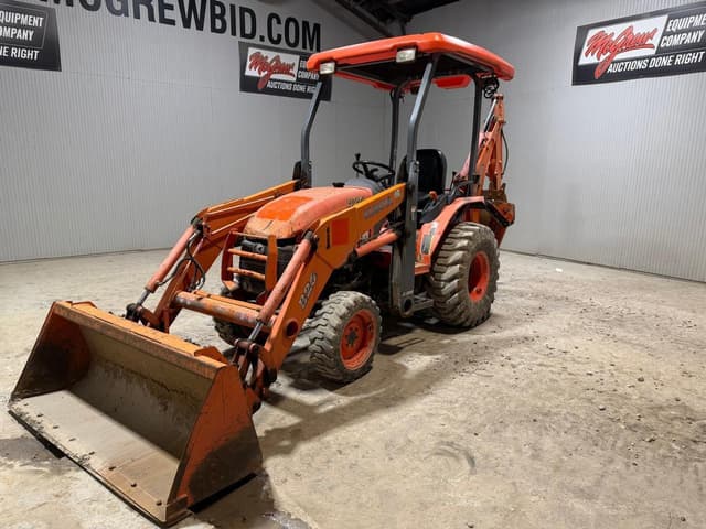 Image of Kubota B26 equipment image 1
