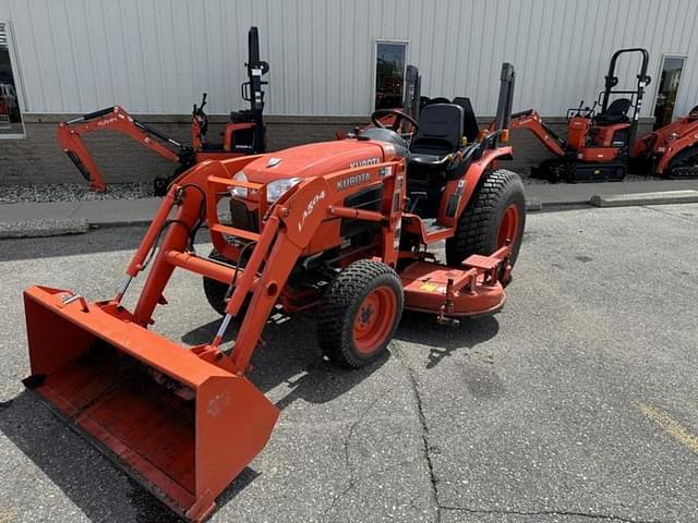 Image of Kubota B3200 equipment image 2