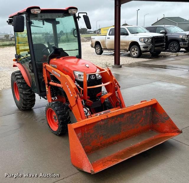 Image of Kubota B3350 equipment image 2