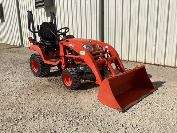 Image of Kubota BX2370 equipment image 4