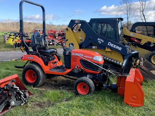 Image of Kubota BX2370 equipment image 3