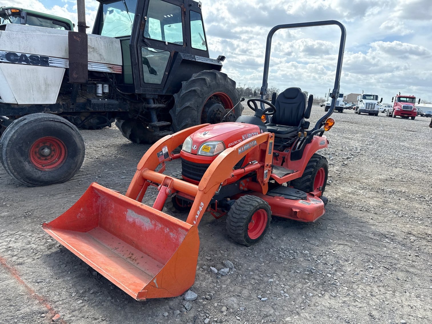 2013 Kubota BX2670 Equipment Image0