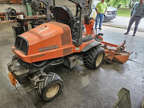 Image of Kubota F3080 equipment image 3