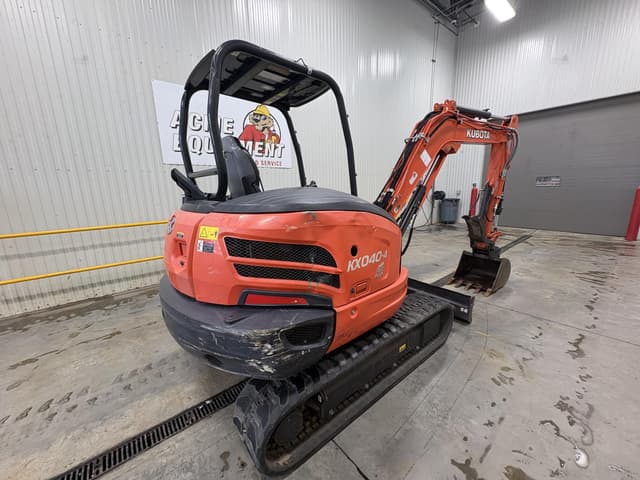 Image of Kubota KX040-4 equipment image 4